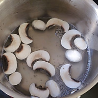 奶油蘑菇培根意粉的做法图解6