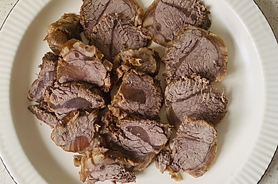 卤牛肉