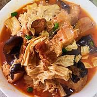 回味无穷|特色腐竹木耳红烧肉的做法图解14