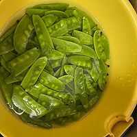 #让每餐蔬菜都营养美味#荷兰豆胡萝卜黑木耳的做法图解2