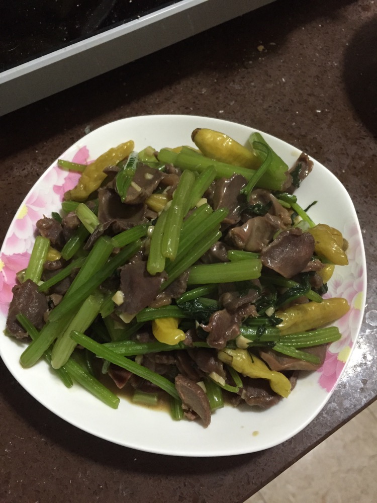 泡椒西芹鸡胗（鸭胗）的做法图解6