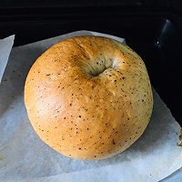 #夏日撩人滋味#不用出手套膜的红茶牛奶贝果的做法图解11