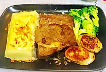 芝士土豆泥配牛扒的做法