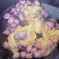 【花食】粉嫩木槿花炒蛋的做法图解8