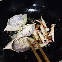 #名厨汁味，圆中秋美味#姜葱炒蟹的做法图解6