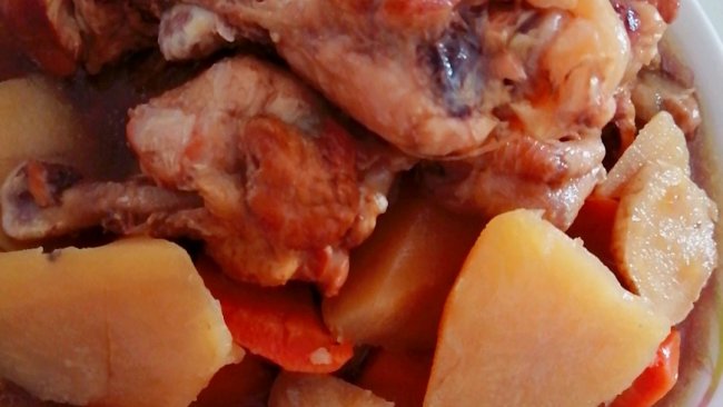 土豆胡萝卜炖鸡腿的做法