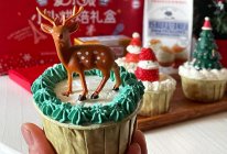 圣诞杯子奶油蛋糕的做法