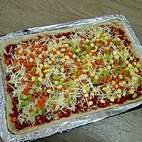 火腿丁蔬菜馅披萨的做法图解7