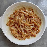 青椒木耳炒肉丝——咱主打就是一个下饭的做法图解3