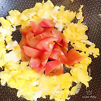 快速早餐，西红柿鸡蛋炒面，健康又环保的做法图解3