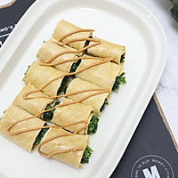 花生酱菠菜豆腐皮卷的做法图解10