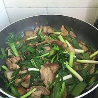 下饭菜蒜苗回锅肉。的做法图解5