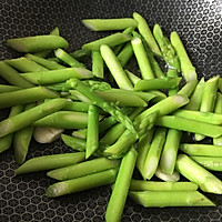 蟹棒炒芦笋的做法图解6