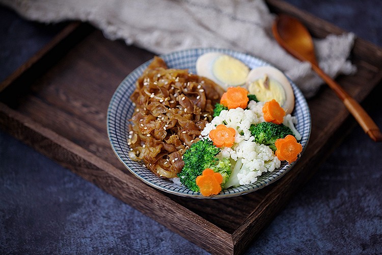 牛肉饭的做法