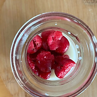 #“莓”好春光日志#酸酸甜甜的蔓越莓酸奶冰沙的做法图解3
