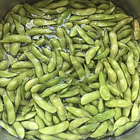 五香毛豆的做法图解1