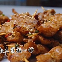 椒盐蒜香牙签肉，端上桌3分钟被抢光