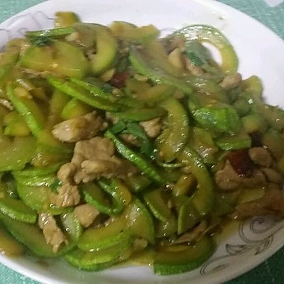 西葫芦炒肉