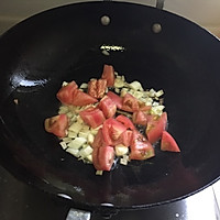 西红柿牛肉面的做法图解2