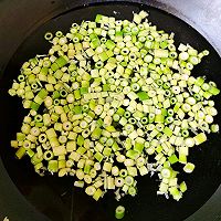#金龙鱼橄调-橄想橄做#腊味乌饭的做法图解2