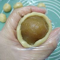 广式莲蓉蛋黄月饼的做法图解8