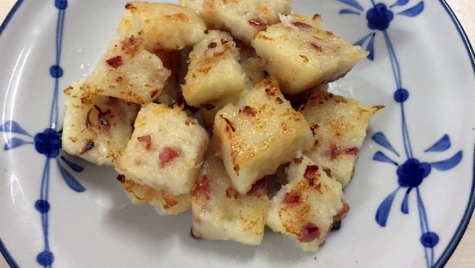 广式腊味萝卜糕