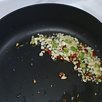 夏季饭桌不能少的蒜蓉油麦菜的做法图解7