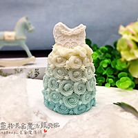【美食魔法】玫瑰花渐变公主礼服裙马芬杯子蛋糕#相约MOF#的做法图解16