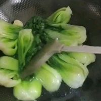 家常菜《香菇扒油菜》的做法图解7
