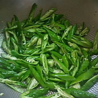 苦瓜炒河虾的做法图解3