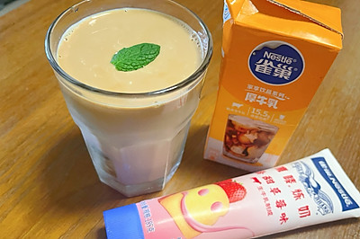 莓之恋厚乳拿铁