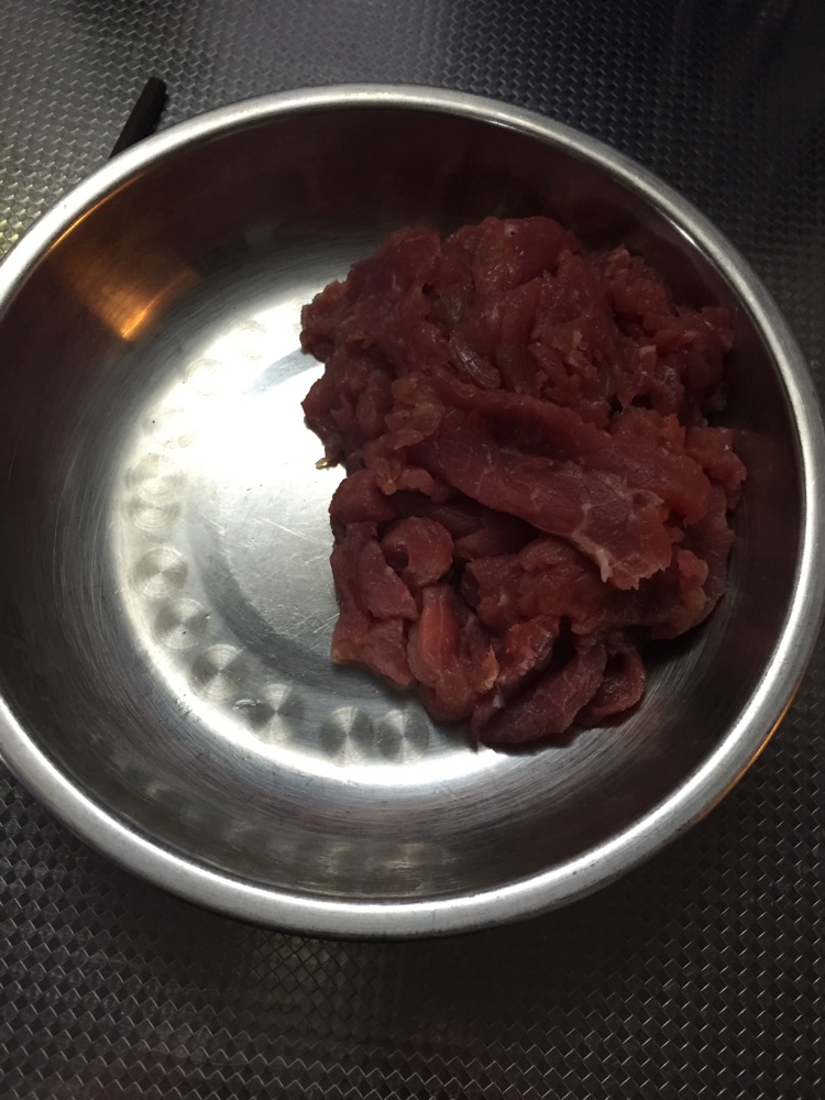 铁板土豆牛肉片的做法图解3