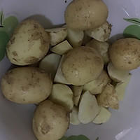 香菇（土豆）鸡腿的做法图解2