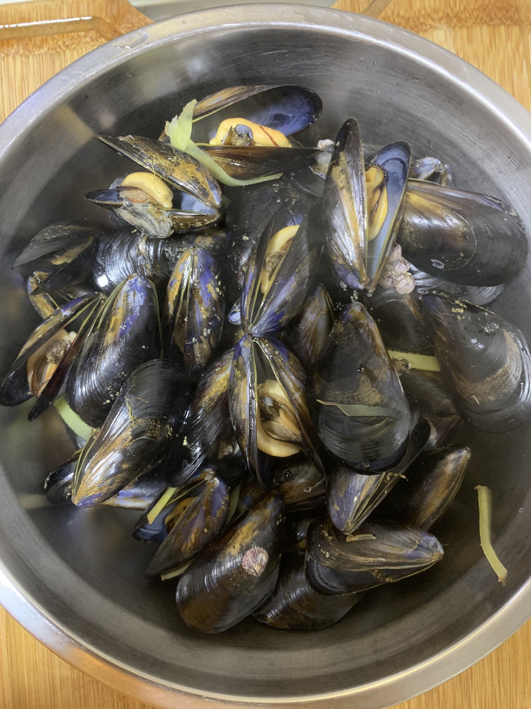 鲜甜：清蒸青口的做法