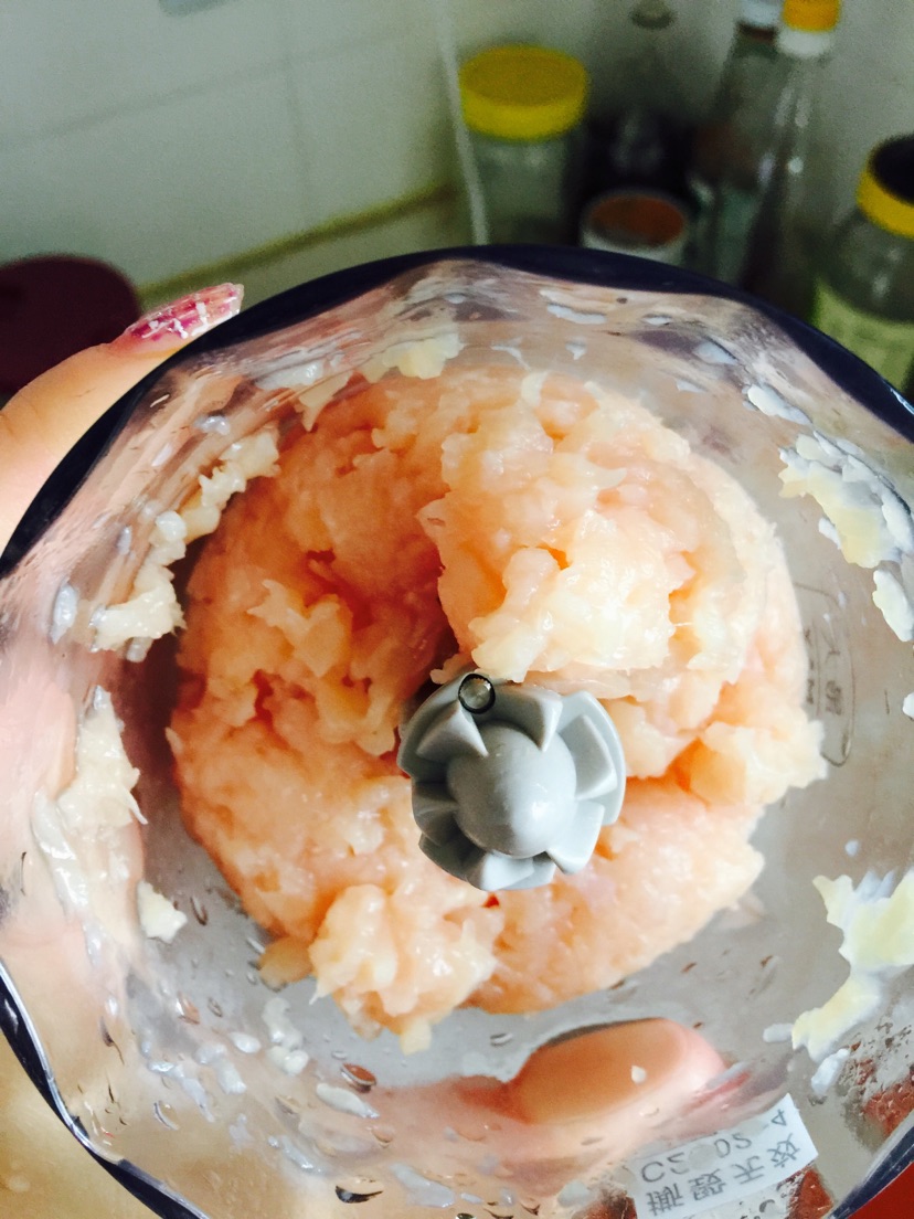 鸡肉鲜虾四季豆馄饨的做法图解4