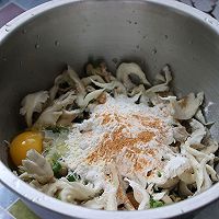 #巨下饭的家常菜#面煎蘑菇的做法图解6