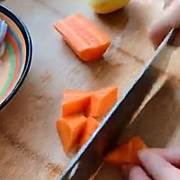 红酒入菜烧牛腩，闻香自陶醉的做法图解3