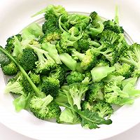 #夏日开胃餐#凉拌蒜蓉西兰花的做法图解10