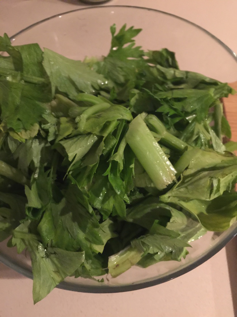 芹菜肉炒粉条的做法图解2