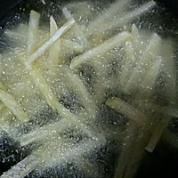 炸薯条的做法图解3