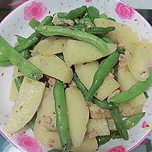 土豆焖豆角