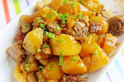 香菇土豆炖鸡块