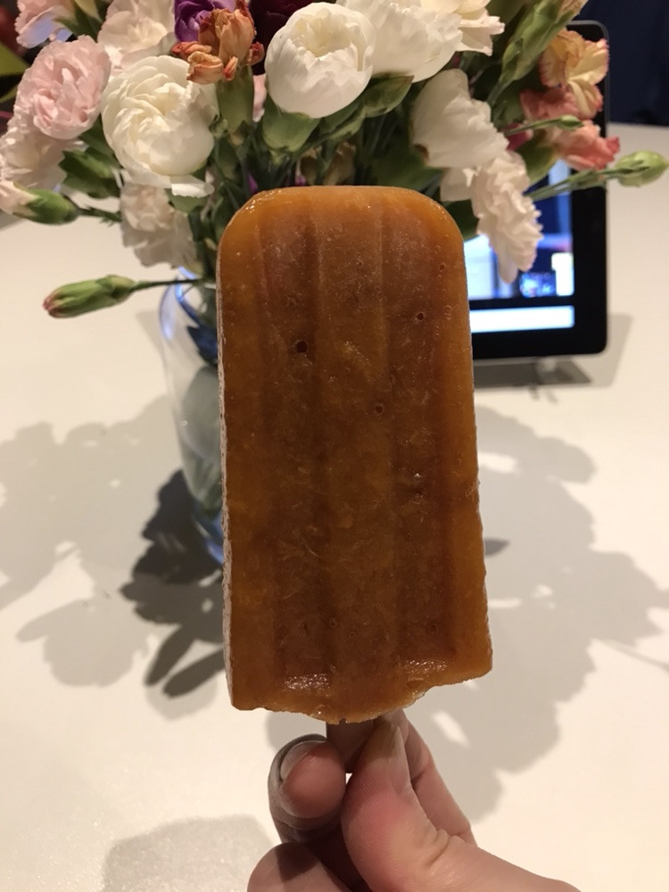 自制杏肉冰棍的做法
