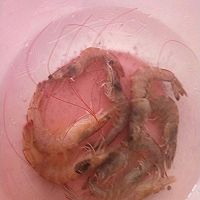 辣香粉丝蒸虾的做法图解1