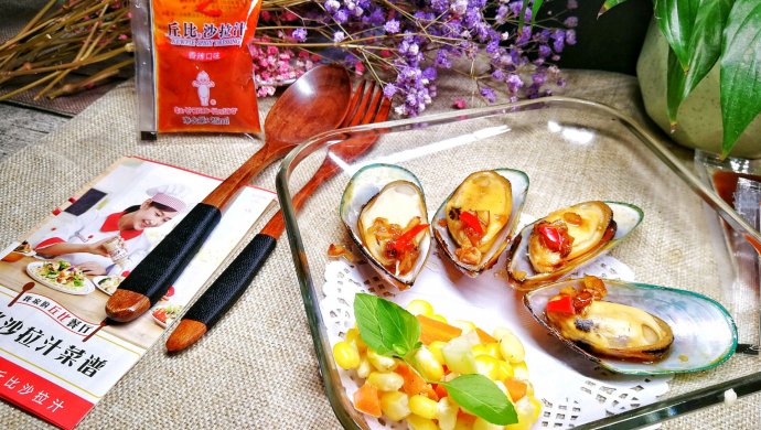 酸辣青口贝配玉米沙拉+原创东南亚风味