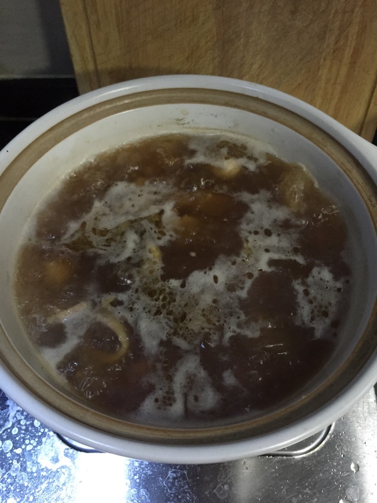 泌阳花菇土鸡煲的做法图解9