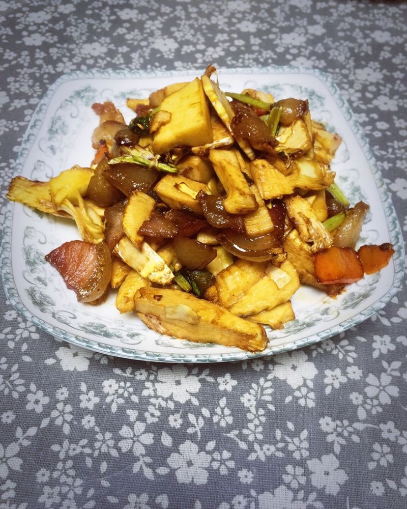 冬笋炒腊肉