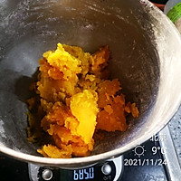 奶香南瓜栗子包／紫薯包的做法图解2