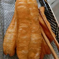 #天猫美味妙妙屋#经典早餐-油条的做法图解6