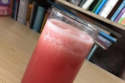 鲜榨西瓜汁